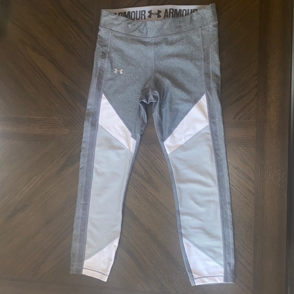 Under Armour Heat Gear Color Block Cropped Leggings - Picture 5 of 10
